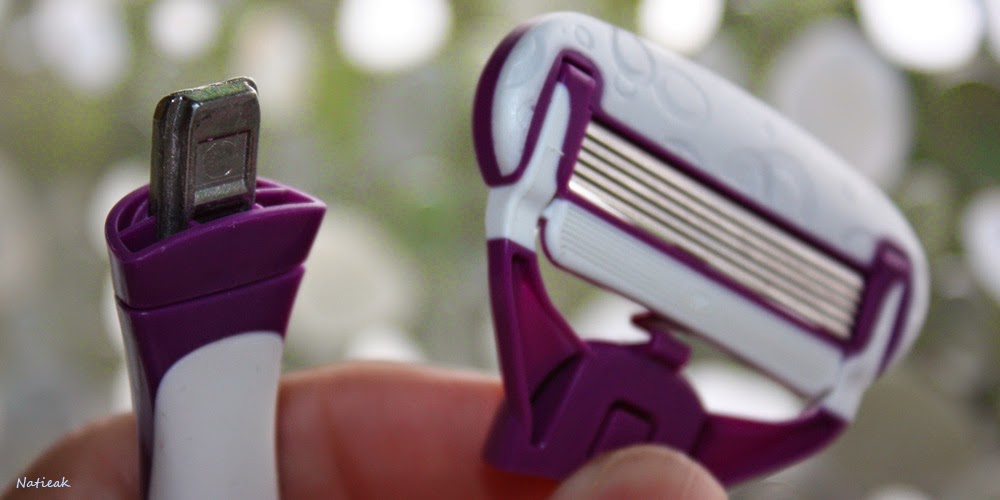 Le rasoir féminin Big Moustache