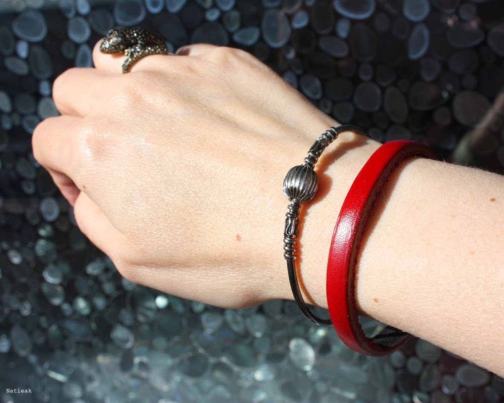 bracelet jonc Cuir de couleur rouge bordeaux de la collection Océanie