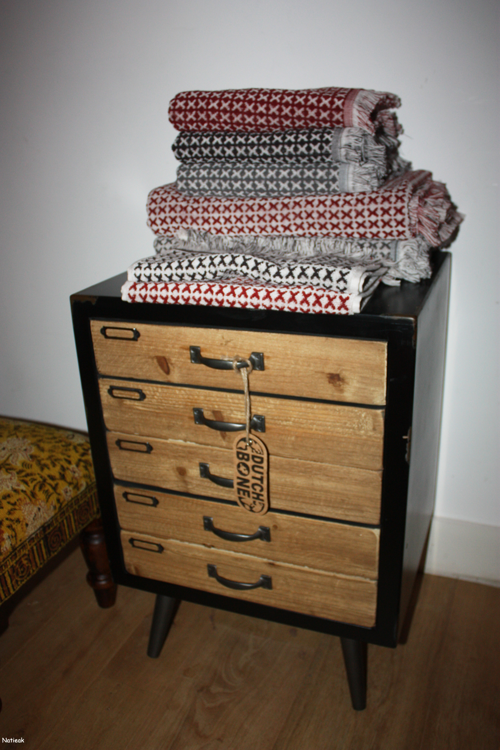 tabouret indien block stool Dutchbone