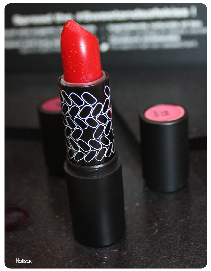 rouge à lèvre Théâtre numéro 8 de Absolution