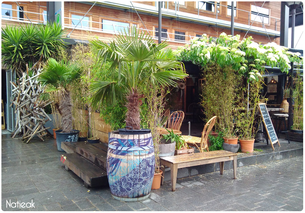 terrasse du restaurant les petites gouttes