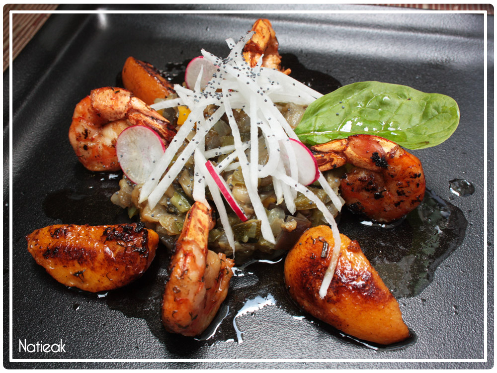 Gambas aux pêches et rosé de provence, poêlée de légumes provinçaux