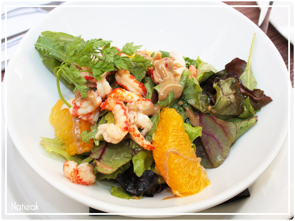 Jeunes pousses vinaigrées, écrevisses et agrumes (sans gluten)