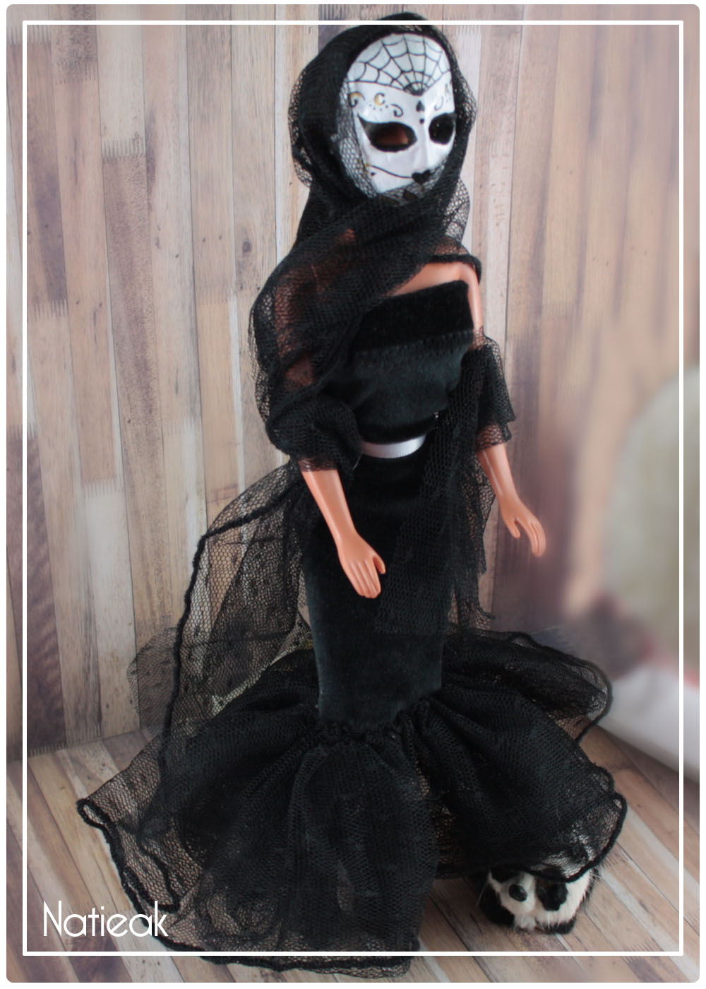 DIY Couture Morticia Addams