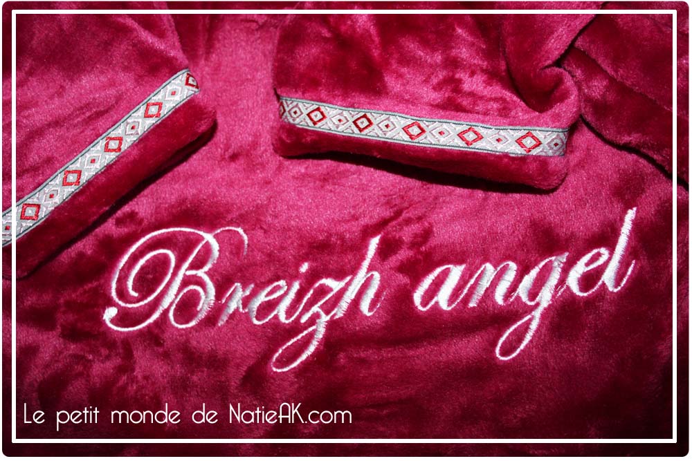 Peignoir polaire brodé personnalisé Le peignoir