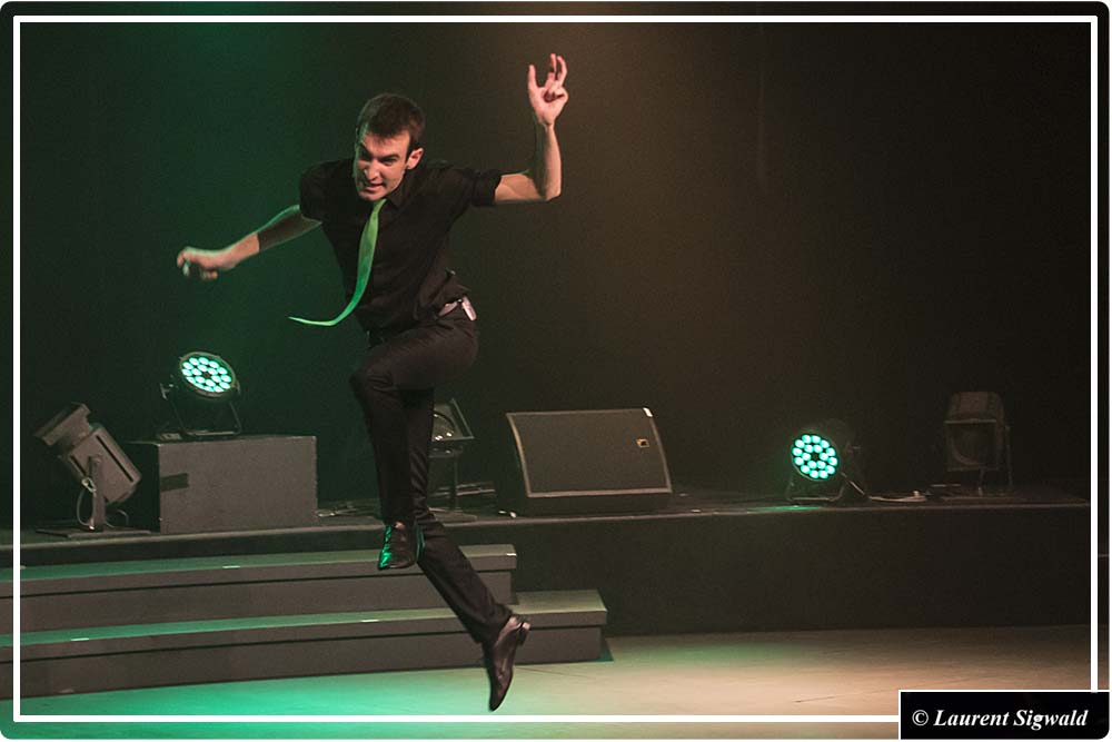 show scientifique déjanté de Max Bird