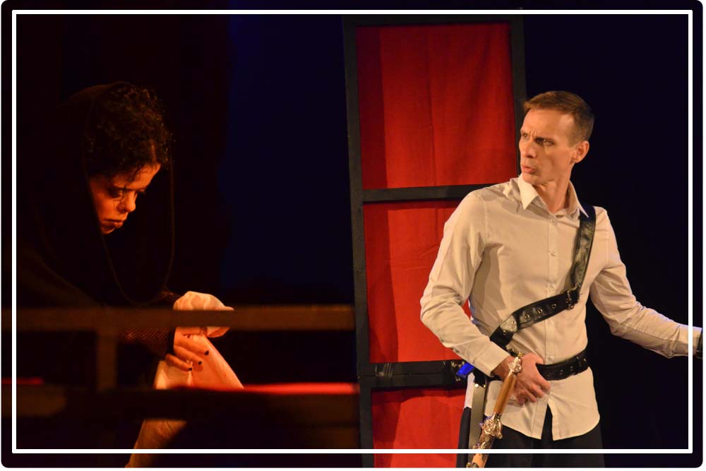 Compagnie Who's Afraid compagnie dans MacBeth (s)