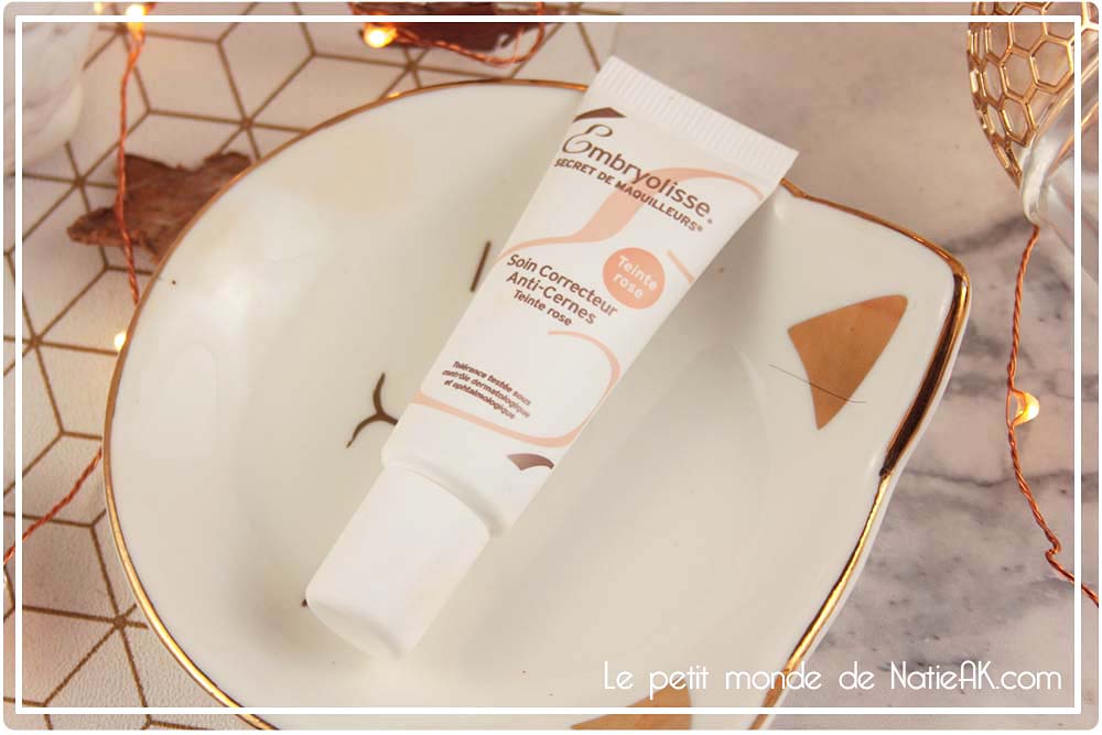 cacher les cernes avec le correcteur anti cernes d'Embryolisse