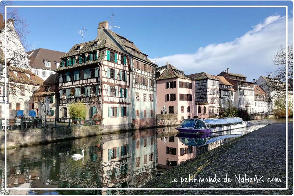 la petite france strasbourg en bateau