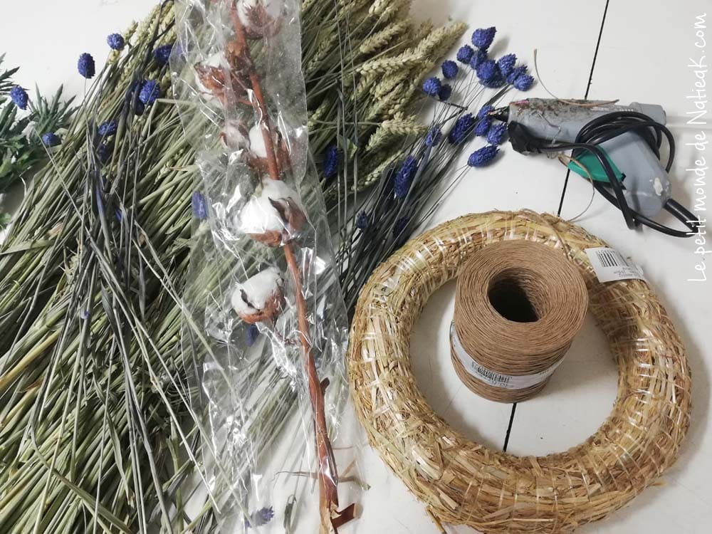 DIY Couronne de Noël Tuto facile pour fabriquer une couronne de Noël