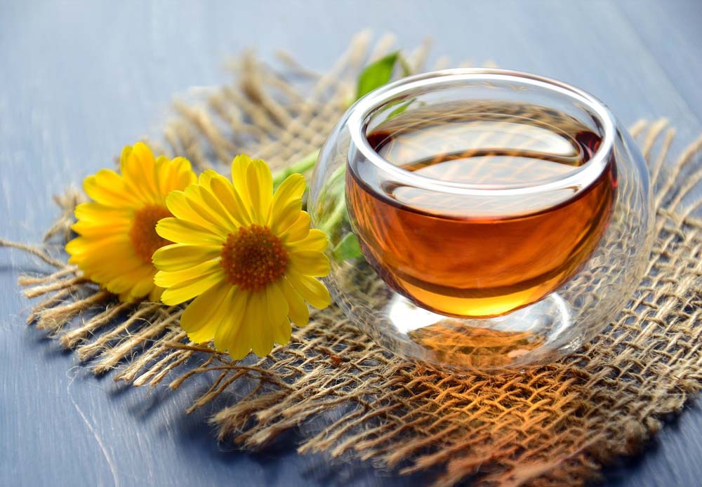Bienfaits du sommeil sur la peau tisane avant de dormir