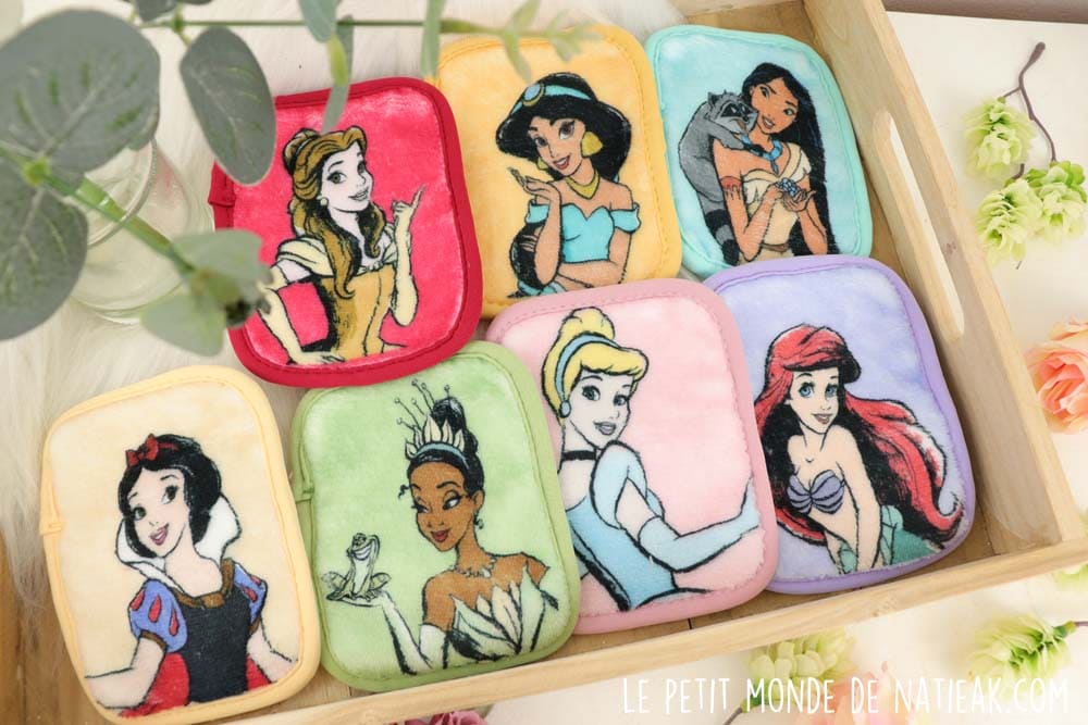 Serviette pour éliminer le maquillage à l'eau