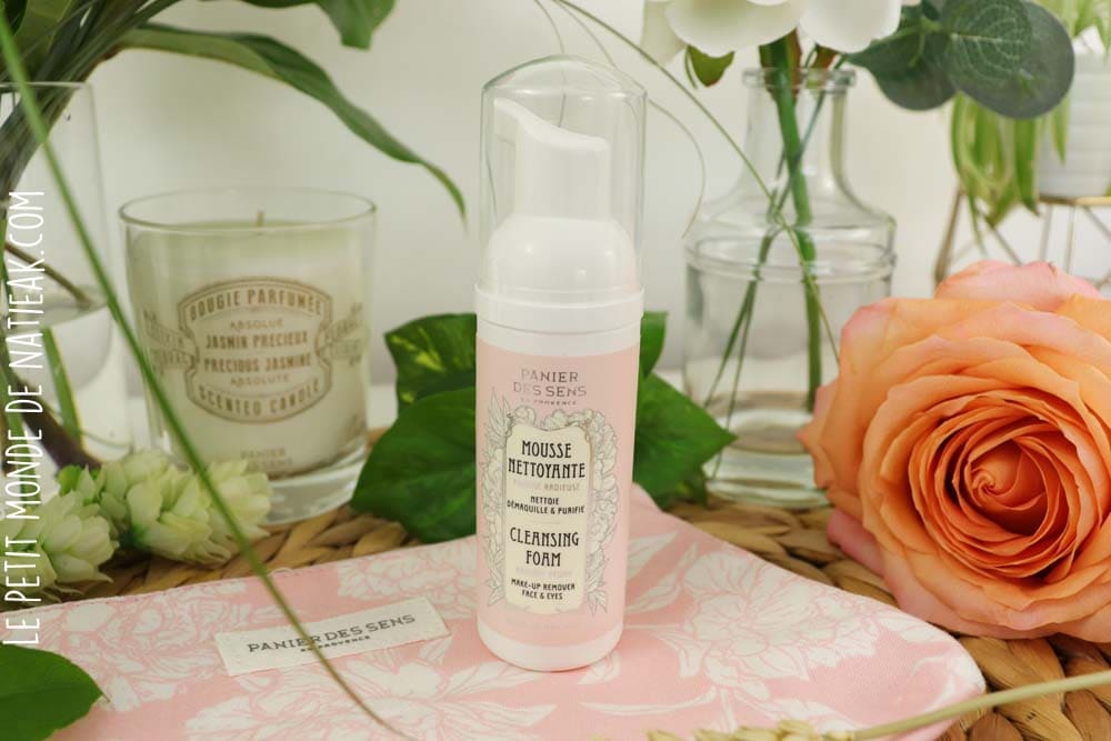 mousse nettoyante pivoine radieuse hydratante et éclat