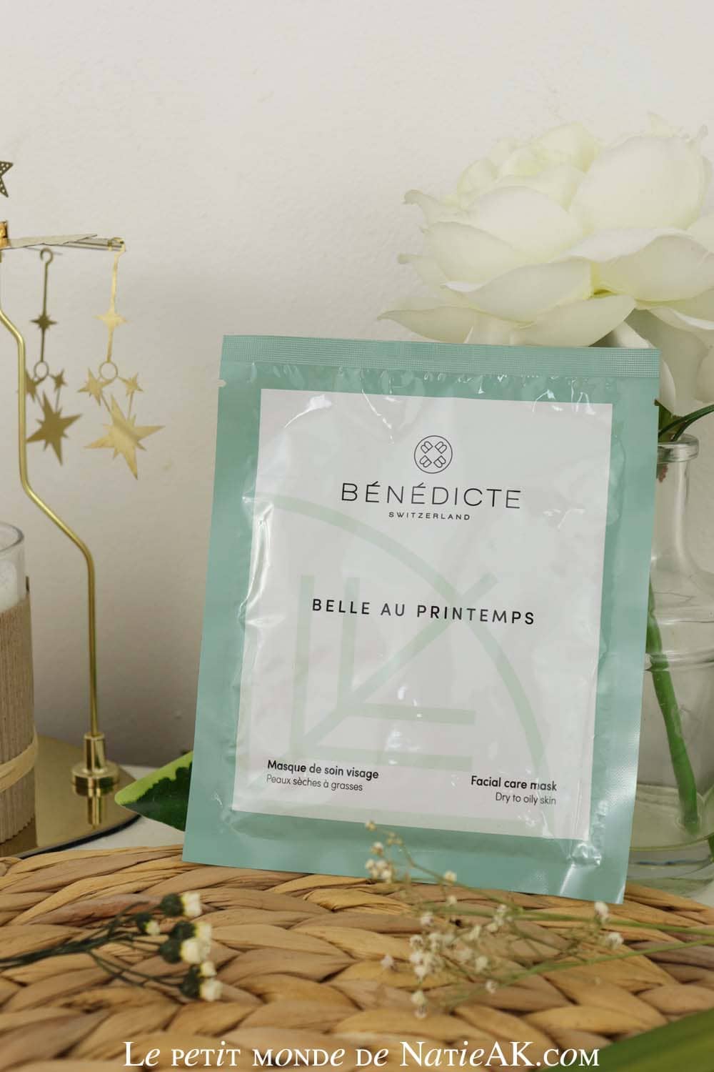 Bénédicte Switzerland Belle au printemps masque