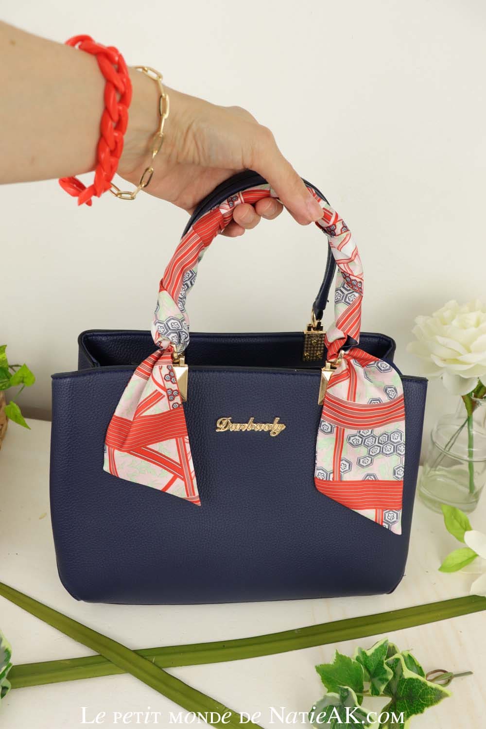 astuces pour nouer un foulard de manière élégante