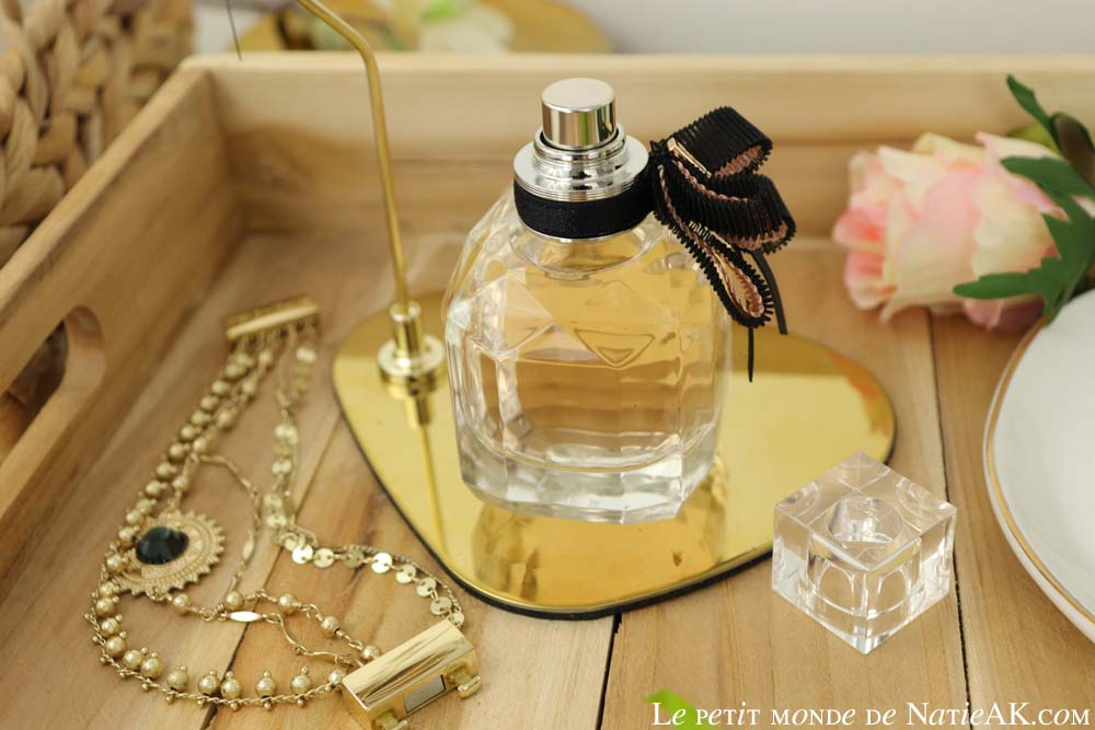 Quel parfum offrir à un jeune adulte ? Mon Paris Lumière Eau de Toilette Yves Saint Laurent