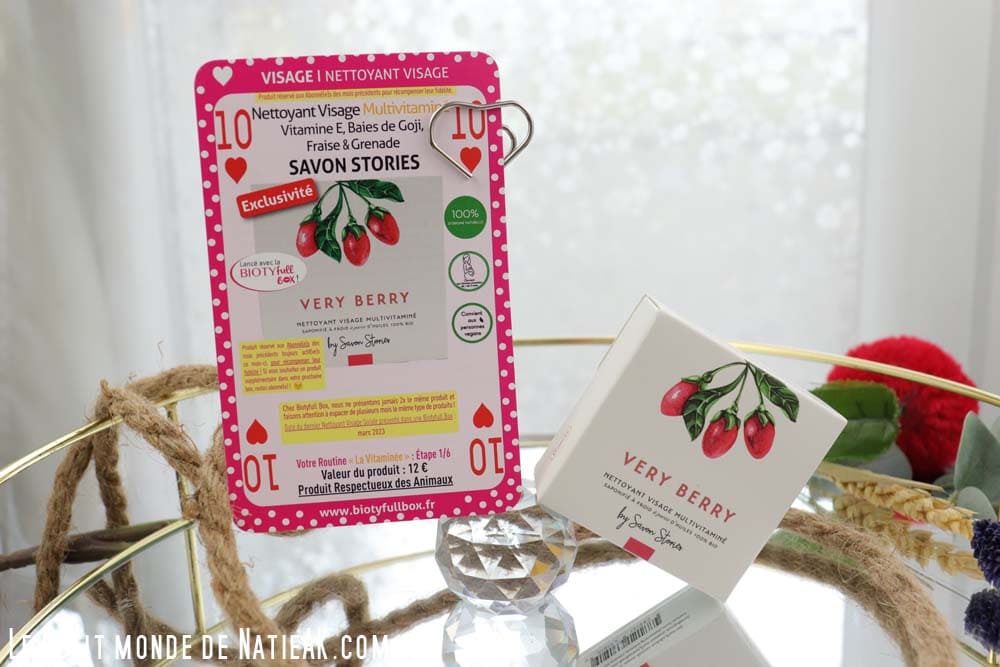 Very Berry nettoyant vitaminé saponifié à froid de By savon Stories