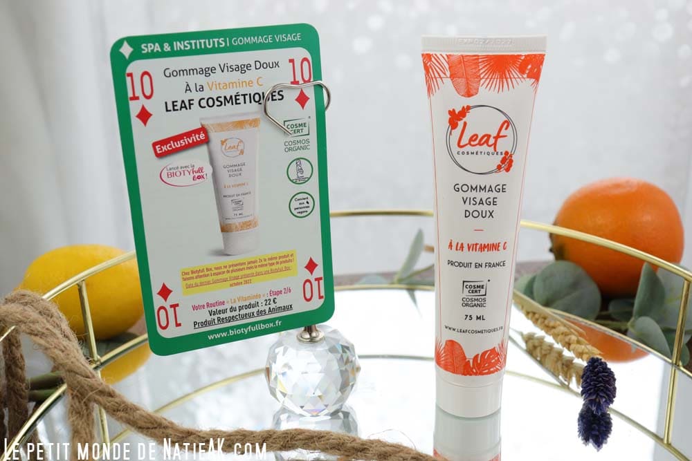 gommage doux visage bio à la vitamine C Leaf cosmétiques