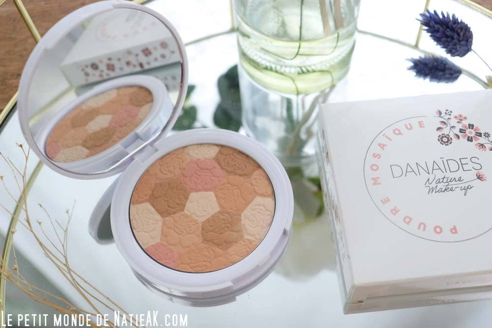 poudre mosaïque Danaïdes pour apporter de l'éclat à la peau