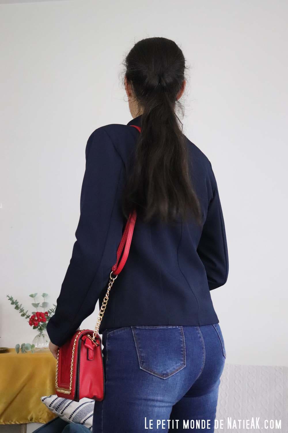 Blazer boutonné à épaulettes marine Inspee – chic et moderne