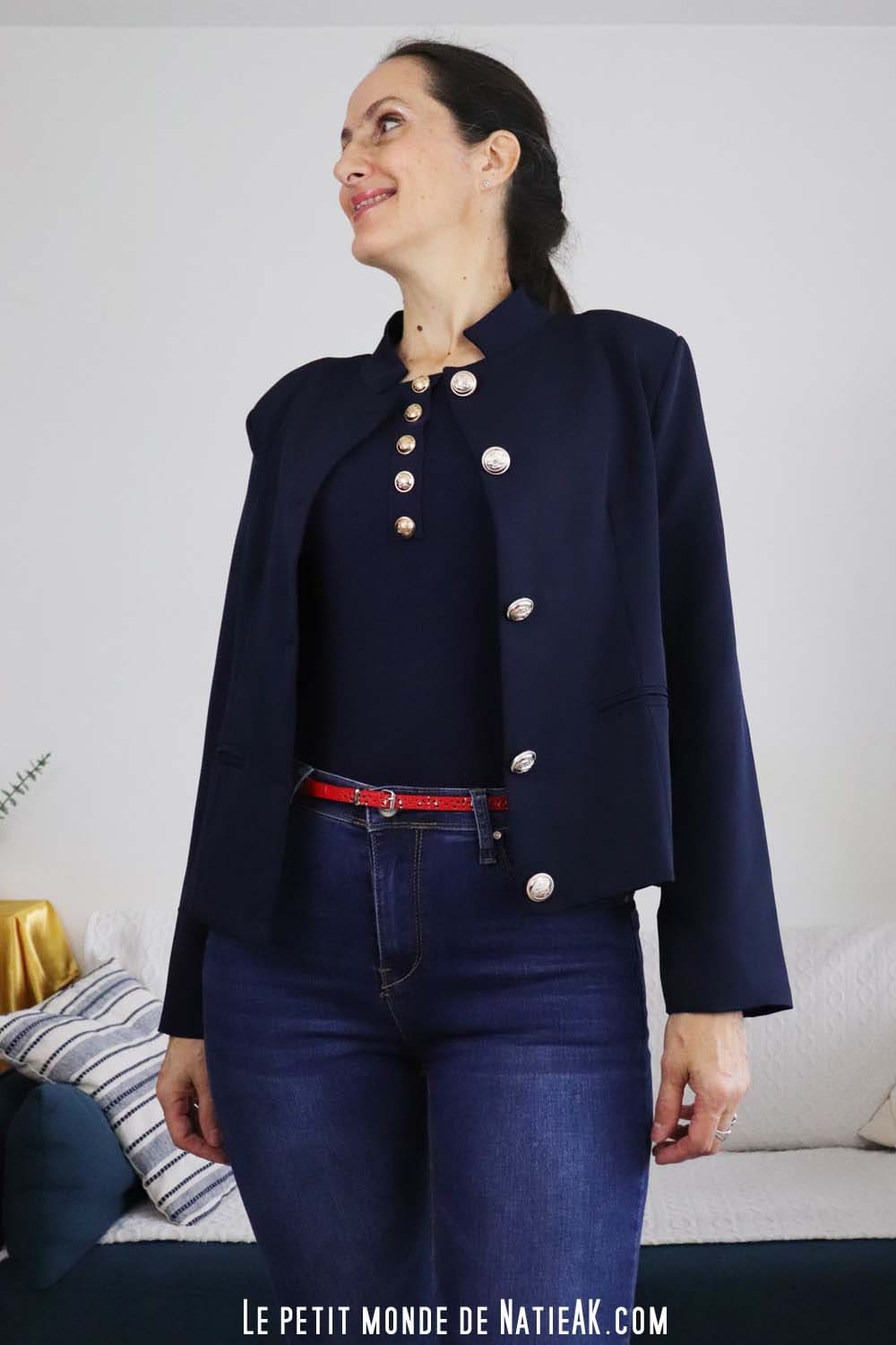 Blazer boutonné à épaulettes marine Inspee – chic et moderne pour femme