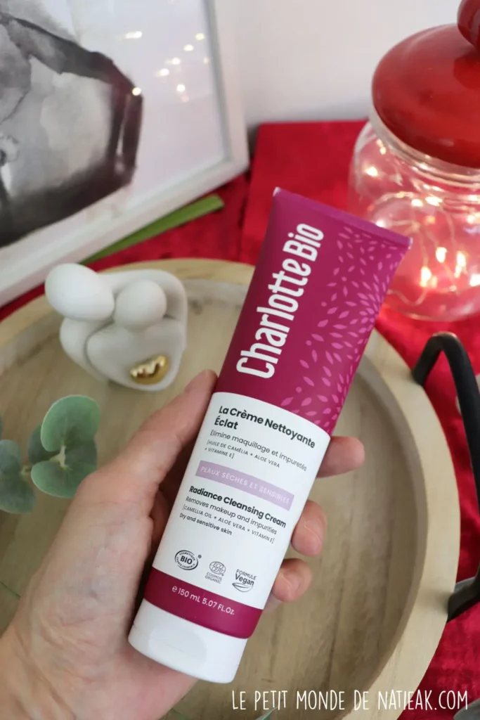 La crème nettoyante éclat Bio Charlotte bio
